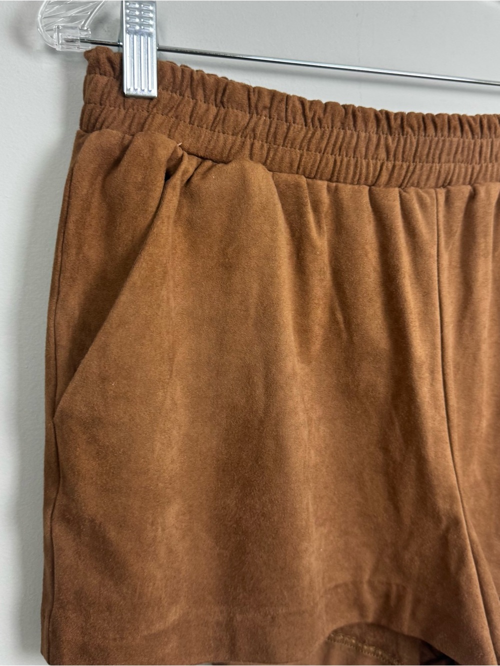 FOREVER 21 | NEW Vegan Suede Elastic-Waist Shorts in Brown Women’s Size Large - Picture 3 of 8